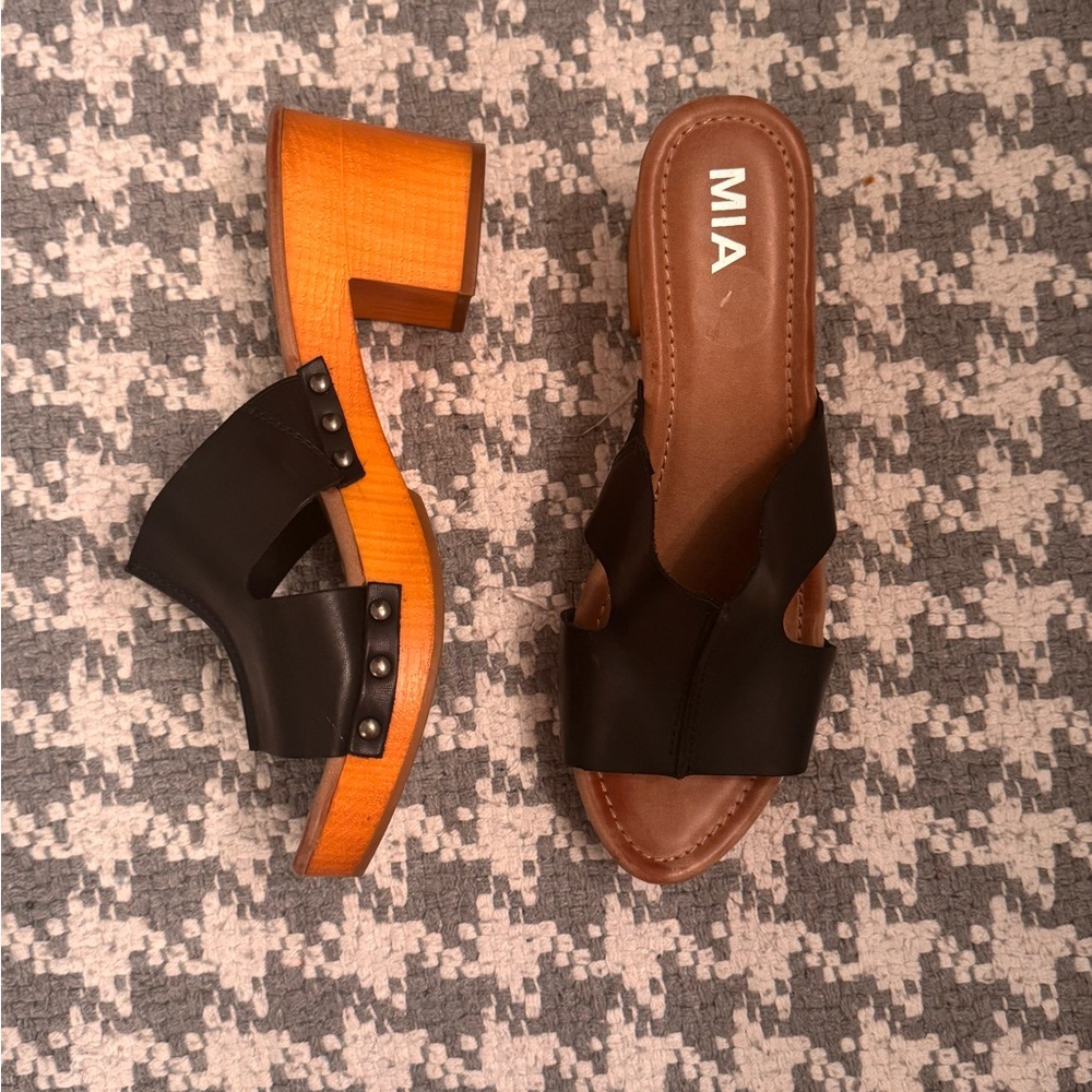MIA-CLOG SANDALS - Picture 4 of 8